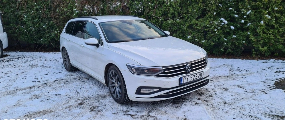 Volkswagen Passat cena 104900 przebieg: 180900, rok produkcji 2021 z Kwidzyn małe 326